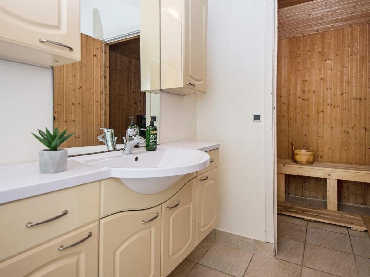 Sonderby  9 Person Holiday Home In Juelsminde מראה חיצוני תמונה
